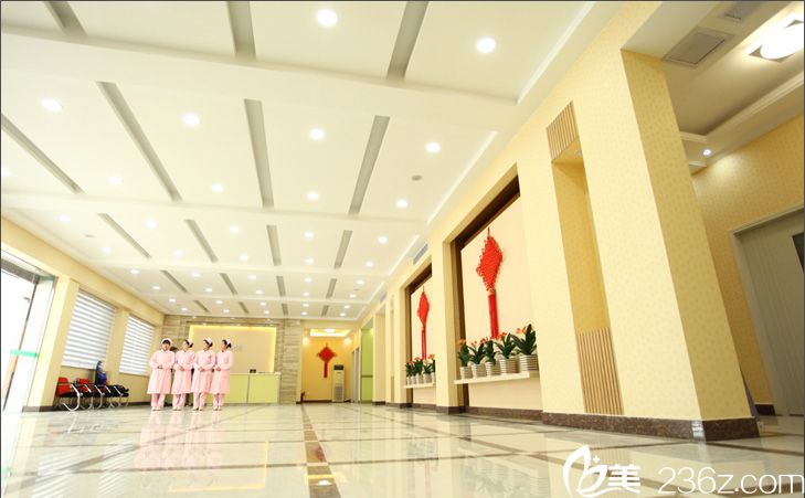 武漢維納斯博愛醫(yī)院大廳環(huán)境